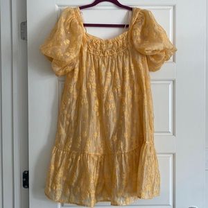 Feminine/floral dress!